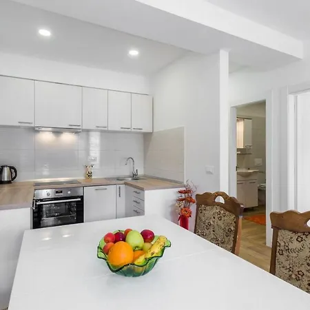 Apartment Mateo Kastelir